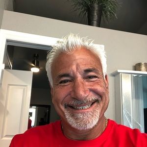 Meet your Posher, Mark j